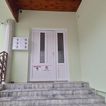 Topoľčany Apartmanovy Dom Stummerova מראה חיצוני תמונה
