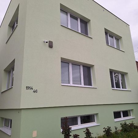 Topoľčany Apartmanovy Dom Stummerova מראה חיצוני תמונה