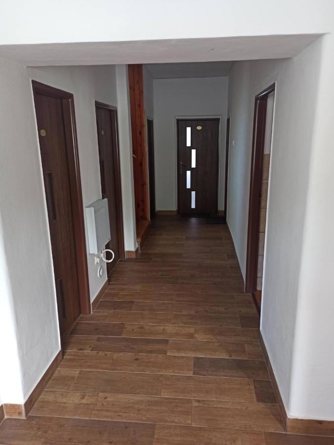 Topoľčany Apartmanovy Dom Stummerova מראה חיצוני תמונה